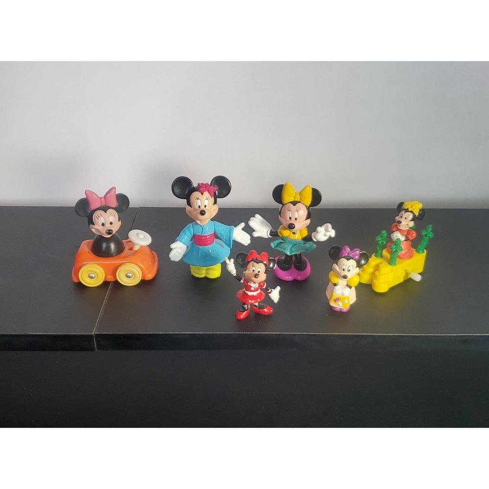 Disney Minnie Mouse Illco Vintage Toy Car /figure lot of 8 Mickeys girlfriend
